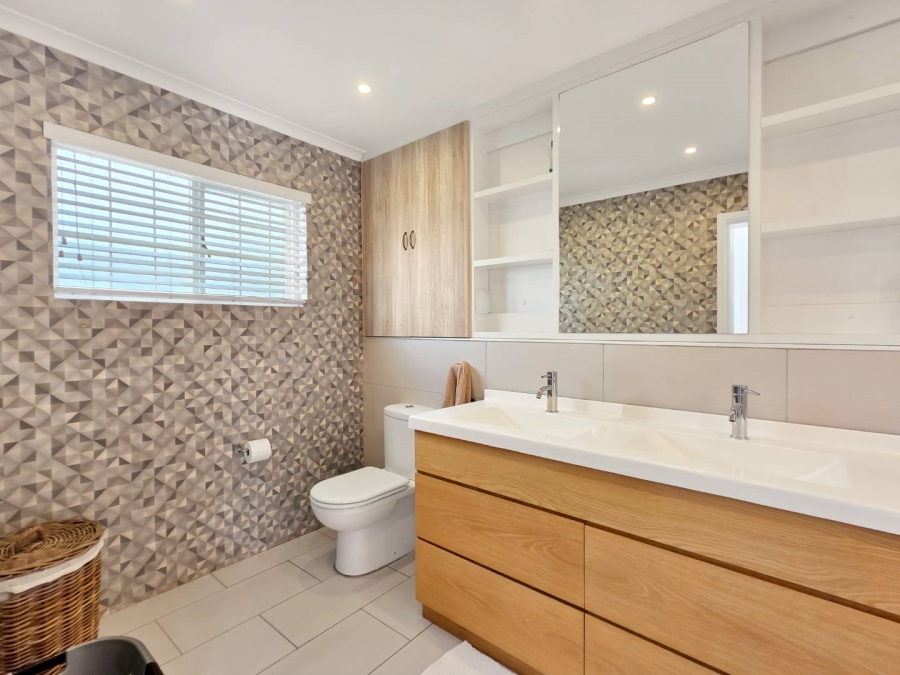 To Let 2 Bedroom Property for Rent in Gardens Western Cape